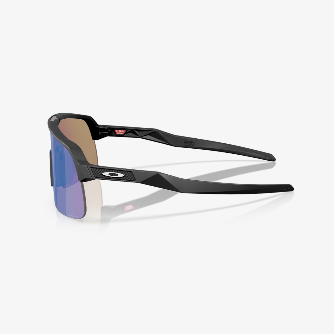 OAKLEY SUTRO LITE S / Black Matt - Prizm Sapphire Seiten Ansicht