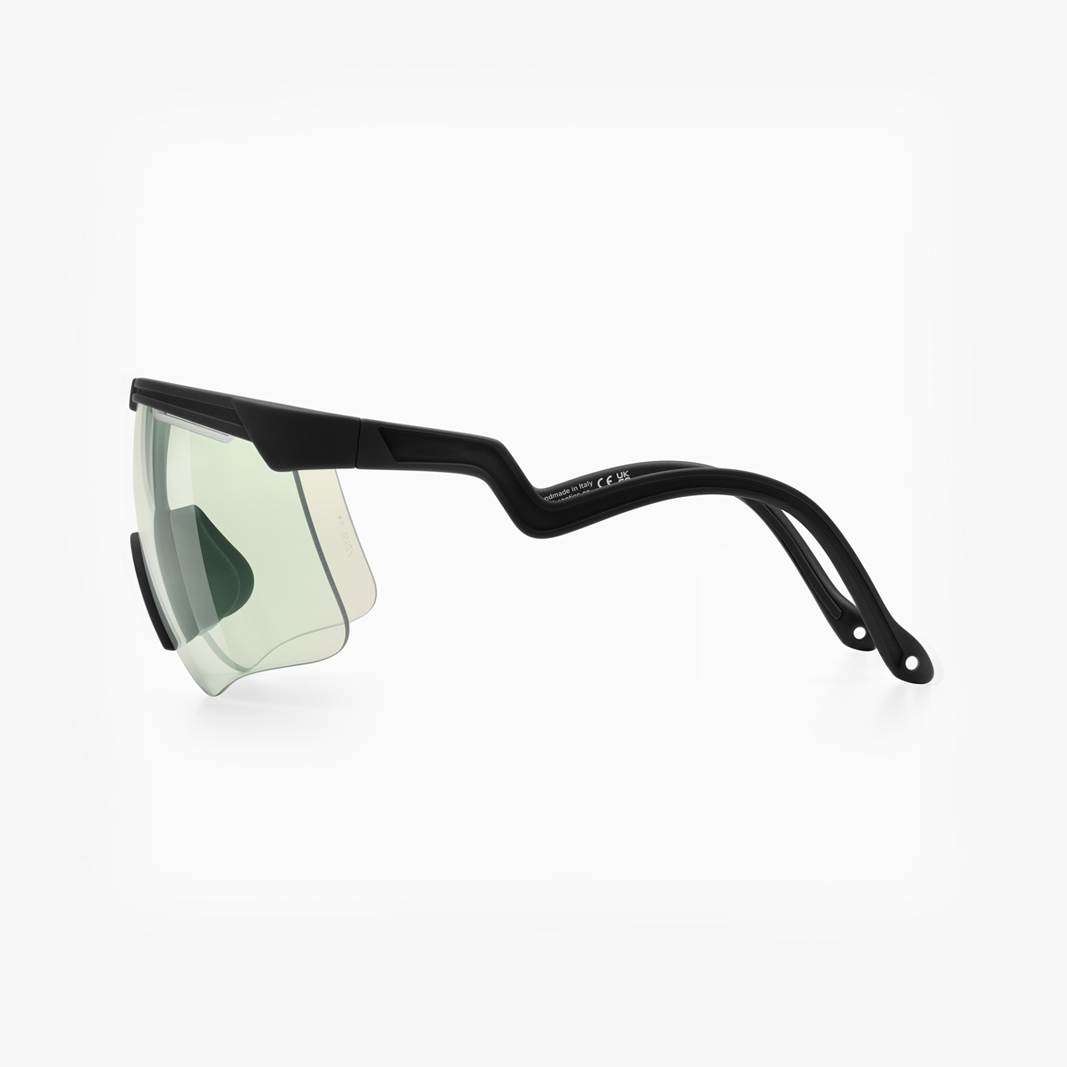 Alba Optics Delta Black / VZUM™ F-Lens BTL Photochromic side
