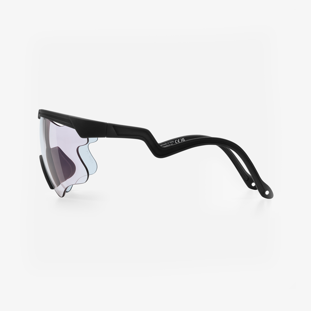 Alba Optics Delta LEI Black / VZUM™ F-Lens Fire Photochromic side