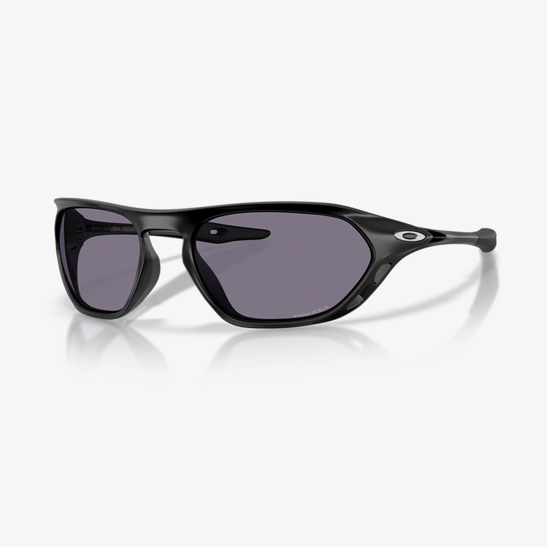 Oakley Cage Jacket / Matte Black - Prizm Grey main