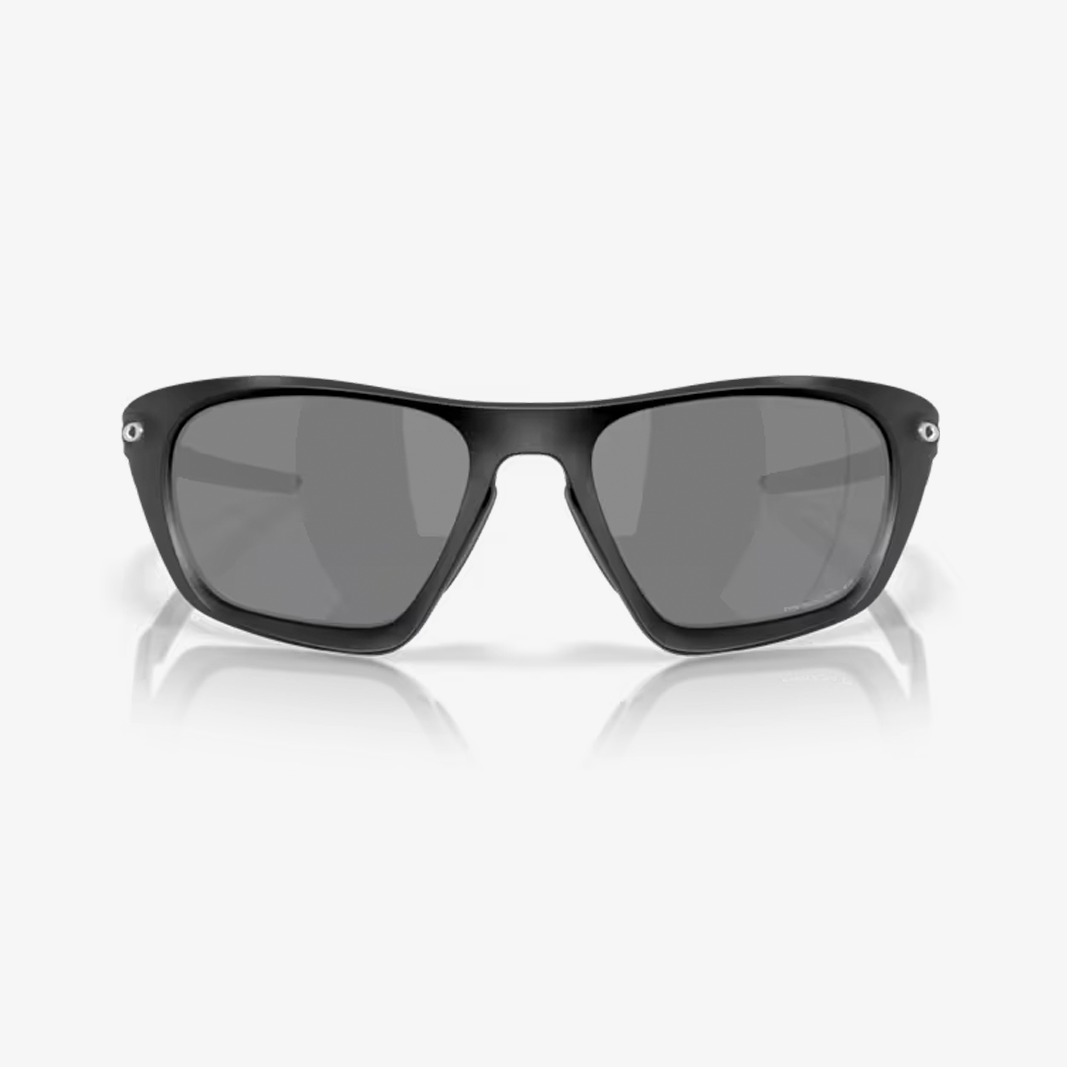Oakley Lateralis / Matte Black Prizm Black Polarized face