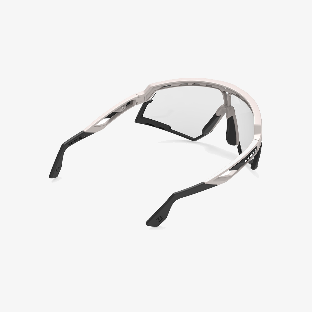 Defender / Sand Matte ImpactX Photochromic 2 Laser Black hinten