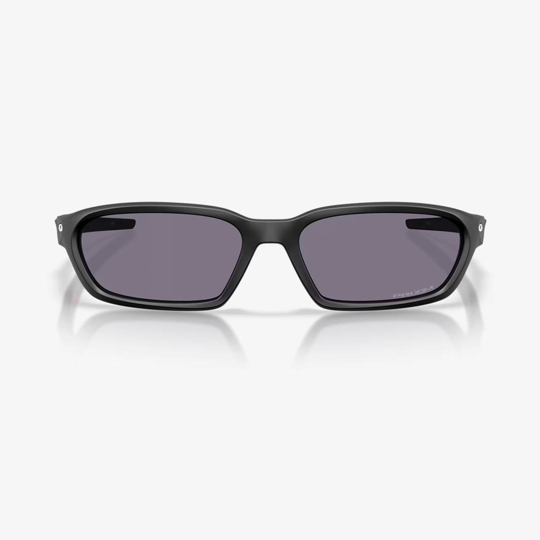 Oakley Terraforma / Matte Black - Prizm Grey face